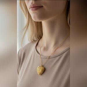 1" Gold-toned Vintage-style Puffed Heart Pendant Puffy Filigree Open-work Design